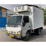 کامیونت ایسوزو 5/2 تن جهت حمل و پخش بستنی - Image 3